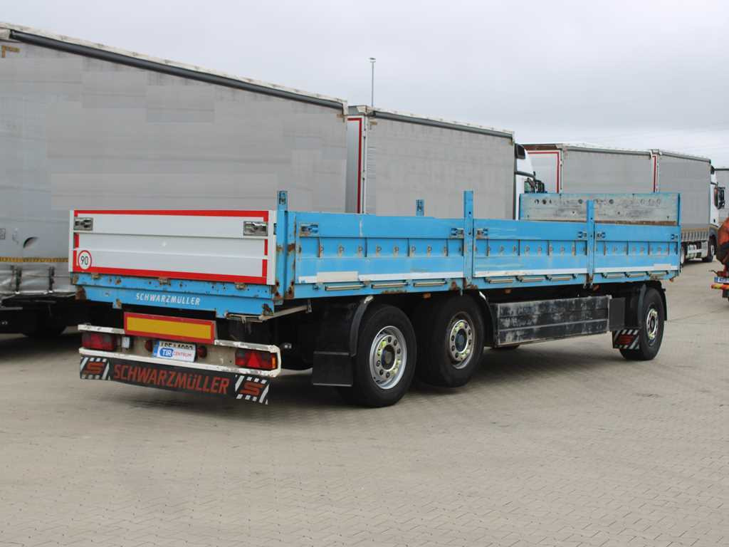 Schwarzmüller PA 3/E, LIFTING AXLE, SIDE PANEL - 드롭사이드/ 플랫베드 트레일러 : 사진 4 Schwarzmüller PA 3/E, LIFTING AXLE, SIDE PANEL - 드롭사이드/ 플랫베드 트레일러 : 사진 4