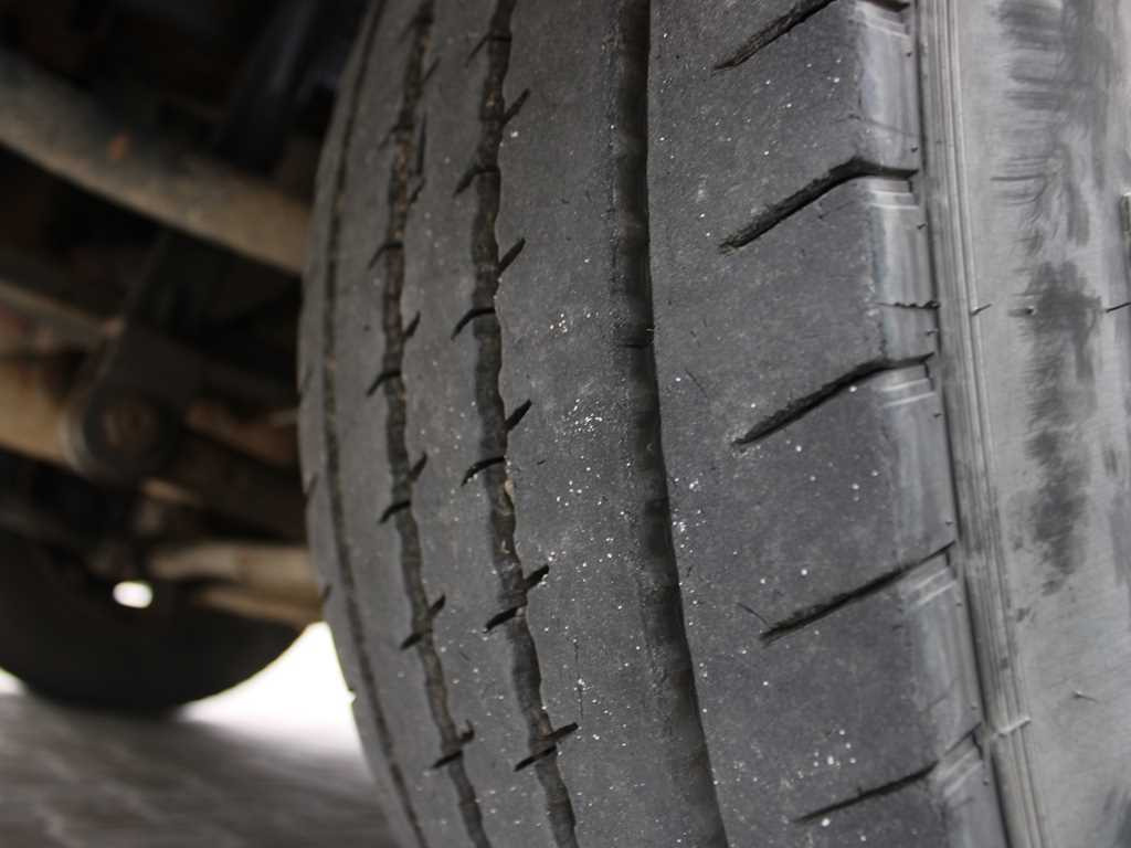 커튼사이더 트럭 Volvo FL 240, EURO 5, HYDRAULIC FRONT, TIRES 80% : 사진 19 커튼사이더 트럭 Volvo FL 240, EURO 5, HYDRAULIC FRONT, TIRES 80% : 사진 19