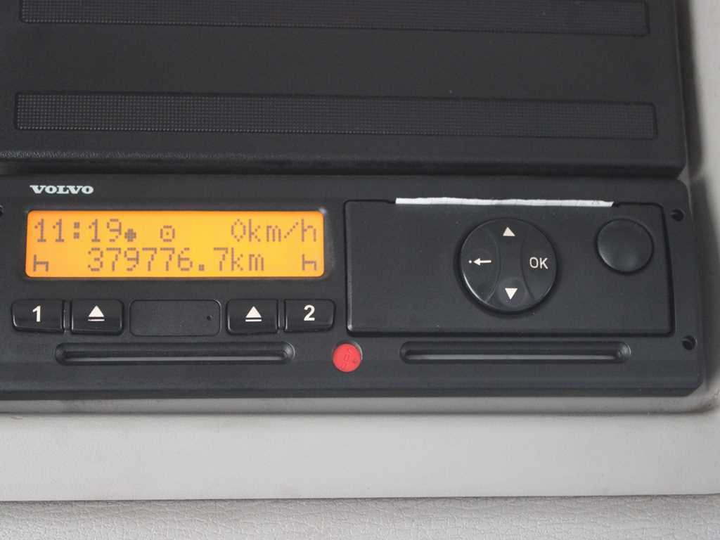 커튼사이더 트럭 Volvo FL 240, EURO 5, HYDRAULIC FRONT, TIRES 80% : 사진 13 커튼사이더 트럭 Volvo FL 240, EURO 5, HYDRAULIC FRONT, TIRES 80% : 사진 13