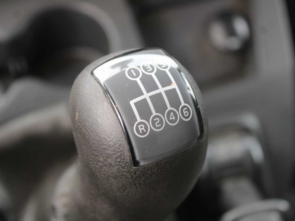 커튼사이더 트럭 Volvo FL 240, EURO 5, HYDRAULIC FRONT, TIRES 80% : 사진 12 커튼사이더 트럭 Volvo FL 240, EURO 5, HYDRAULIC FRONT, TIRES 80% : 사진 12