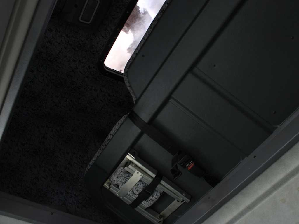 커튼사이더 트럭 Volvo FL 240, SLEEPING CABIN, EURO 6, VEB+ : 사진 14