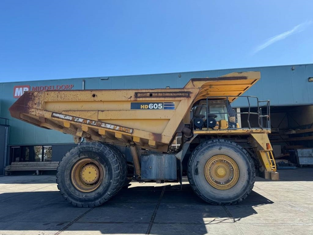 Komatsu HD605-7 - 미니 덤프 : 사진 5 Komatsu HD605-7 - 미니 덤프 : 사진 5