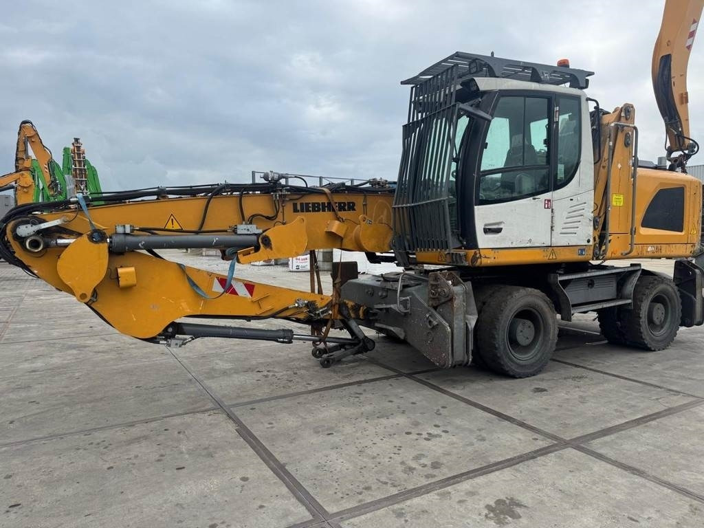 Liebherr LH 22 M  - 폐기물/ 산업 처리기 : 사진 2 Liebherr LH 22 M  - 폐기물/ 산업 처리기 : 사진 2
