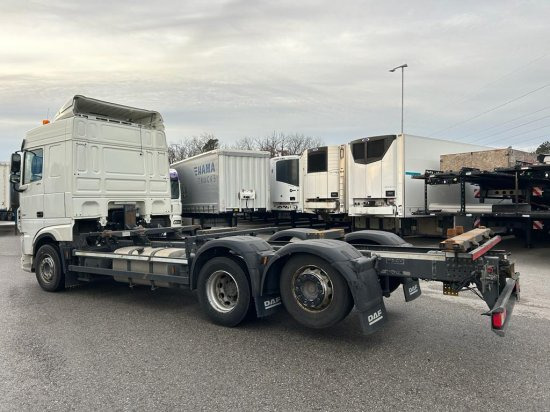 DAF XF 480 FAR BDF Euro 6 Liftachse, Retarder - 컨테이너 운반 장치/ 스와프 보디 트럭 : 사진 4 DAF XF 480 FAR BDF Euro 6 Liftachse, Retarder - 컨테이너 운반 장치/ 스와프 보디 트럭 : 사진 4