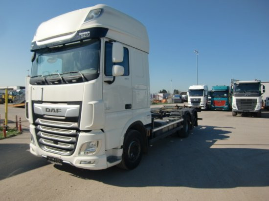 DAF XF 480 FAR BDF SSC Euro 6 Liftachse, Retarder - 컨테이너 운반 장치/ 스와프 보디 트럭 : 사진 1 DAF XF 480 FAR BDF SSC Euro 6 Liftachse, Retarder - 컨테이너 운반 장치/ 스와프 보디 트럭 : 사진 1