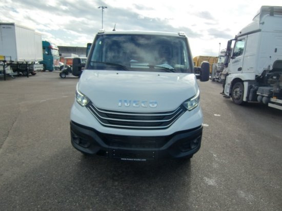 Iveco Daily 40 - 180 Fahrgestell, E6 Automatik mehrere Einheiten verfügbar - 캡 새시 트럭 : 사진 2 Iveco Daily 40 - 180 Fahrgestell, E6 Automatik mehrere Einheiten verfügbar - 캡 새시 트럭 : 사진 2