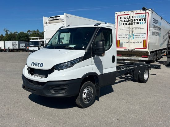 Iveco Daily 40 - 180 Fahrgestell, E6 Ohne Motor/Ohne Getriebe - 캡 새시 트럭 : 사진 1 Iveco Daily 40 - 180 Fahrgestell, E6 Ohne Motor/Ohne Getriebe - 캡 새시 트럭 : 사진 1