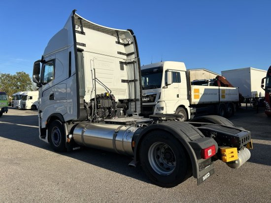 Iveco Stralis 460 Gas, 2 LNG-Tanks, Retarder, Leder - 트랙터 유닛 : 사진 4 Iveco Stralis 460 Gas, 2 LNG-Tanks, Retarder, Leder - 트랙터 유닛 : 사진 4