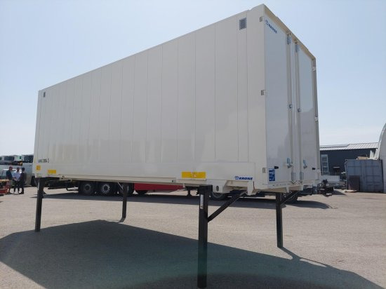 Krone DryBox Koffer 5 Stück verfügbar 7,45 Meter Gesamtlänge - 컨테이너 운반 장치/ 스와프 보디 트레일러 : 사진 2 Krone DryBox Koffer 5 Stück verfügbar 7,45 Meter Gesamtlänge - 컨테이너 운반 장치/ 스와프 보디 트레일러 : 사진 2