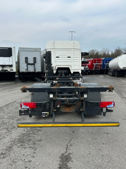 MAN TGX 18.460 XLX, 4x2, Euro 6, Standklima - 컨테이너 운반 장치/ 스와프 보디 트럭 : 사진 5 MAN TGX 18.460 XLX, 4x2, Euro 6, Standklima - 컨테이너 운반 장치/ 스와프 보디 트럭 : 사진 5
