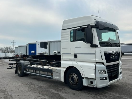 MAN TGX 18.460 XLX, 4x2, Euro 6, Standklima - 컨테이너 운반 장치/ 스와프 보디 트럭 : 사진 3 MAN TGX 18.460 XLX, 4x2, Euro 6, Standklima - 컨테이너 운반 장치/ 스와프 보디 트럭 : 사진 3