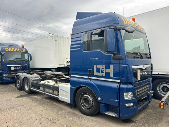 MAN TGX 26.440 XLX 6x2 Liftachse, Euro 6, Motorschaden - 컨테이너 운반 장치/ 스와프 보디 트럭 : 사진 1 MAN TGX 26.440 XLX 6x2 Liftachse, Euro 6, Motorschaden - 컨테이너 운반 장치/ 스와프 보디 트럭 : 사진 1