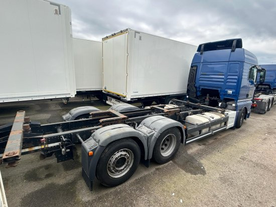 MAN TGX 26.440 XLX 6x2 Liftachse, Euro 6, Motorschaden - 컨테이너 운반 장치/ 스와프 보디 트럭 : 사진 2 MAN TGX 26.440 XLX 6x2 Liftachse, Euro 6, Motorschaden - 컨테이너 운반 장치/ 스와프 보디 트럭 : 사진 2