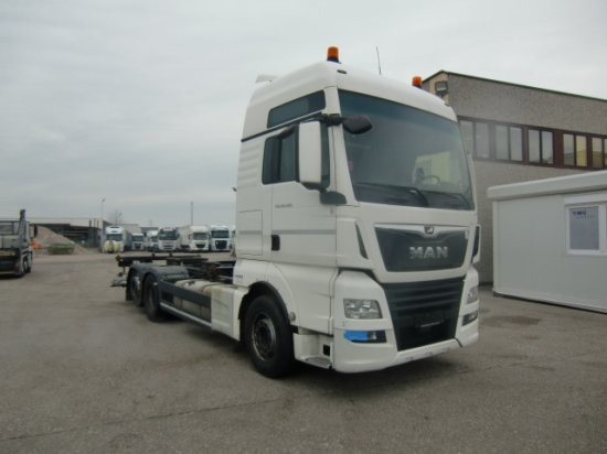 MAN TGX 26.460 XXL 6x2 Liftachse Euro 6 Unterfaltbühne - 컨테이너 운반 장치/ 스와프 보디 트럭 : 사진 3 MAN TGX 26.460 XXL 6x2 Liftachse Euro 6 Unterfaltbühne - 컨테이너 운반 장치/ 스와프 보디 트럭 : 사진 3