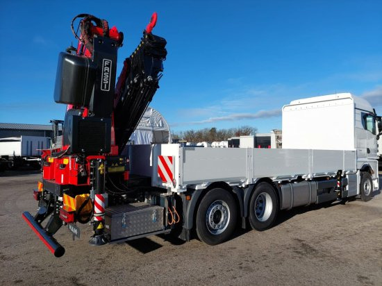 MAN TGX 26.510 LL Pritsche, Fassi F545RA.2.28XE, Containerverschlüsse, - 드롭사이드/ 플랫베드 트럭, 크레인 트럭 : 사진 2 MAN TGX 26.510 LL Pritsche, Fassi F545RA.2.28XE, Containerverschlüsse, - 드롭사이드/ 플랫베드 트럭, 크레인 트럭 : 사진 2