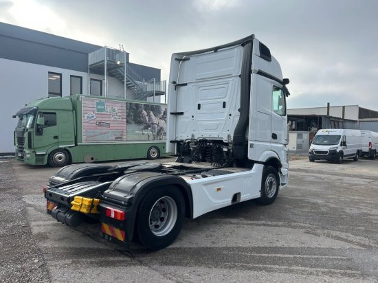 Mercedes-Benz 1851 Gigaspace, Retarder, Mirror-Cam, E6 - 트랙터 유닛 : 사진 4 Mercedes-Benz 1851 Gigaspace, Retarder, Mirror-Cam, E6 - 트랙터 유닛 : 사진 4