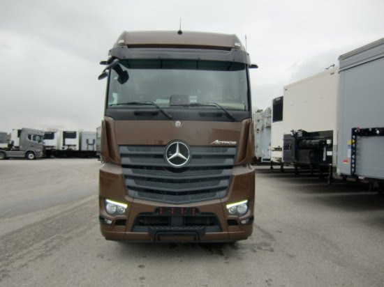Mercedes-Benz Actros 1848 Gigaspace, Retarder, Standklima Retarder, Mirrow Cam - 트랙터 유닛 : 사진 2 Mercedes-Benz Actros 1848 Gigaspace, Retarder, Standklima Retarder, Mirrow Cam - 트랙터 유닛 : 사진 2