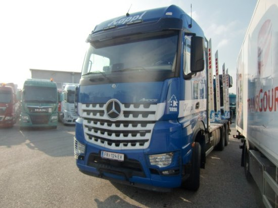 Mercedes-Benz Arocs 3353 6x4 Holztransp., Palfinger Kran Epsilon - 목재 트럭, 크레인 트럭 : 사진 3 Mercedes-Benz Arocs 3353 6x4 Holztransp., Palfinger Kran Epsilon - 목재 트럭, 크레인 트럭 : 사진 3