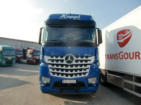 Mercedes-Benz Arocs 3353 6x4 Holztransp., Palfinger Kran Epsilon - 목재 트럭, 크레인 트럭 : 사진 2 Mercedes-Benz Arocs 3353 6x4 Holztransp., Palfinger Kran Epsilon - 목재 트럭, 크레인 트럭 : 사진 2