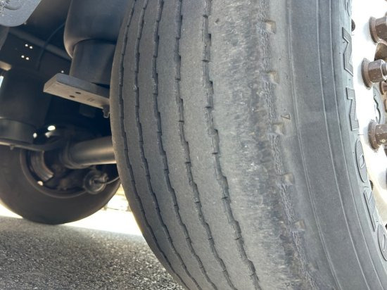 등온 세미 트레일러 Schmitz SCB S3B Kühlauflieger, TK SLXe 400, Liftachse, Doppelstock, Blumenbreite : 사진 15 등온 세미 트레일러 Schmitz SCB S3B Kühlauflieger, TK SLXe 400, Liftachse, Doppelstock, Blumenbreite : 사진 15