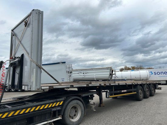 Schwarzmüller Plateau-Auflieger J Serie - 드롭사이드/ 플랫베드 세미 트레일러 : 사진 1 Schwarzmüller Plateau-Auflieger J Serie - 드롭사이드/ 플랫베드 세미 트레일러 : 사진 1