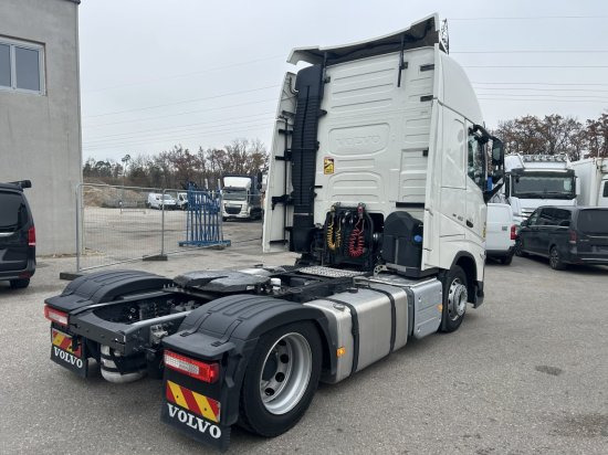 Volvo FH 460 E6, Low Deck , I Save I-Shift, Standklima - 트랙터 유닛 : 사진 4 Volvo FH 460 E6, Low Deck , I Save I-Shift, Standklima - 트랙터 유닛 : 사진 4