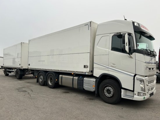 Volvo FH 500 6x2 Getränkekomplettzug, Orten Getränkeaufbau - 음료 트럭 : 사진 3 Volvo FH 500 6x2 Getränkekomplettzug, Orten Getränkeaufbau - 음료 트럭 : 사진 3