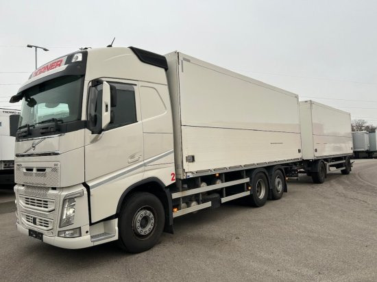 Volvo FH 500 6x2 Getränkekomplettzug, Orten Getränkeaufbau - 음료 트럭 : 사진 1 Volvo FH 500 6x2 Getränkekomplettzug, Orten Getränkeaufbau - 음료 트럭 : 사진 1