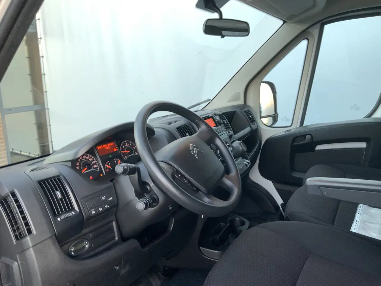 Citroen Jumper 2.2 BlueHDi 165 L3 3.5t Meubel bak & Deuren Airco - 박스 밴 : 사진 5 Citroen Jumper 2.2 BlueHDi 165 L3 3.5t Meubel bak & Deuren Airco - 박스 밴 : 사진 5