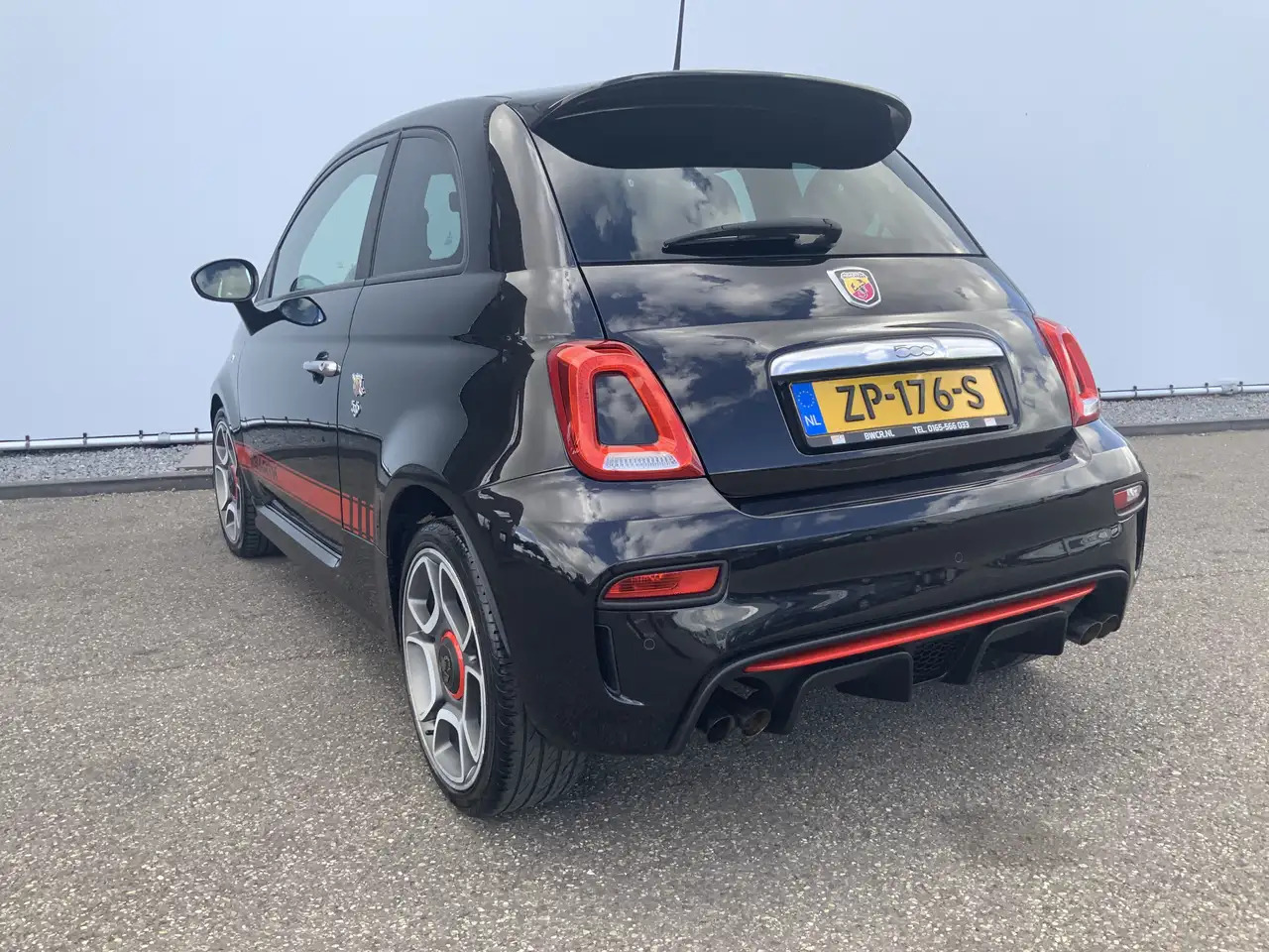Fiat 500C Abarth 1.4 T-Jet 595 Automaat Euro 6 - 차량 : 사진 4 Fiat 500C Abarth 1.4 T-Jet 595 Automaat Euro 6 - 차량 : 사진 4