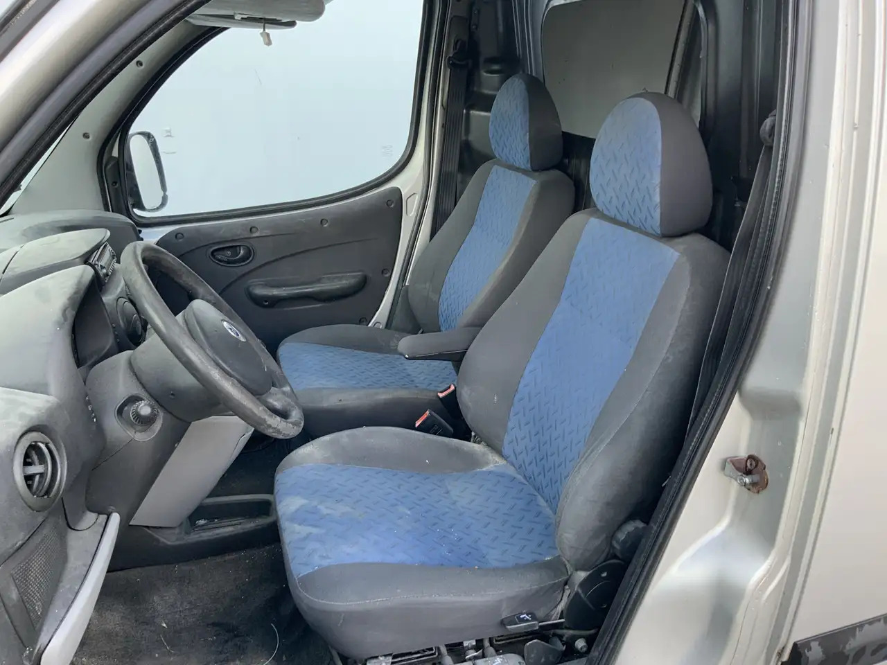 Fiat Doblo 1.3 MultiJet Basis Marge Geen BTW Export - 소형 밴 : 사진 4 Fiat Doblo 1.3 MultiJet Basis Marge Geen BTW Export - 소형 밴 : 사진 4