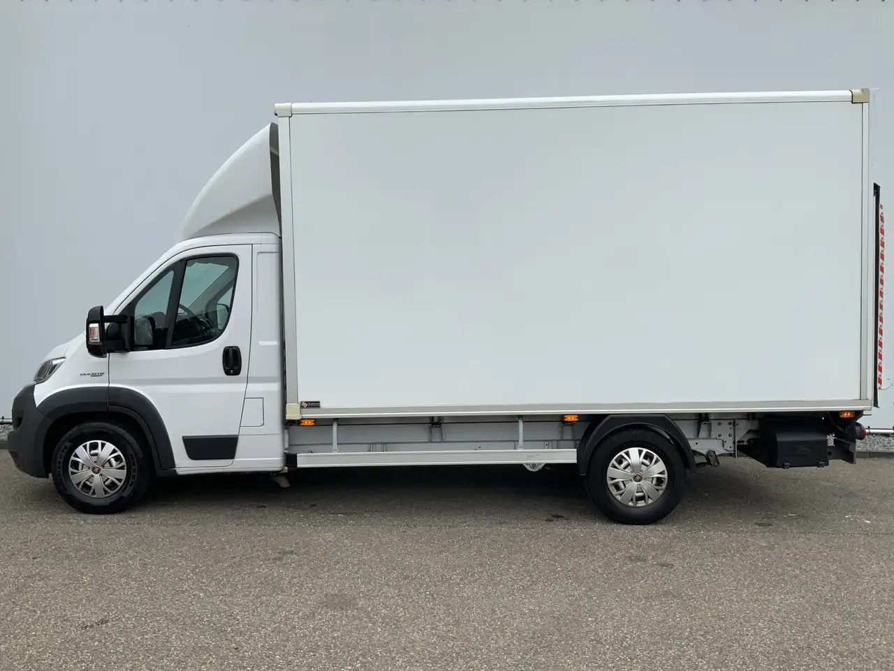 Fiat Ducato 35H 2.3 MultiJet L3H1 Meubelbak & Lift & Zijdeur A - 박스 밴 : 사진 3 Fiat Ducato 35H 2.3 MultiJet L3H1 Meubelbak & Lift & Zijdeur A - 박스 밴 : 사진 3