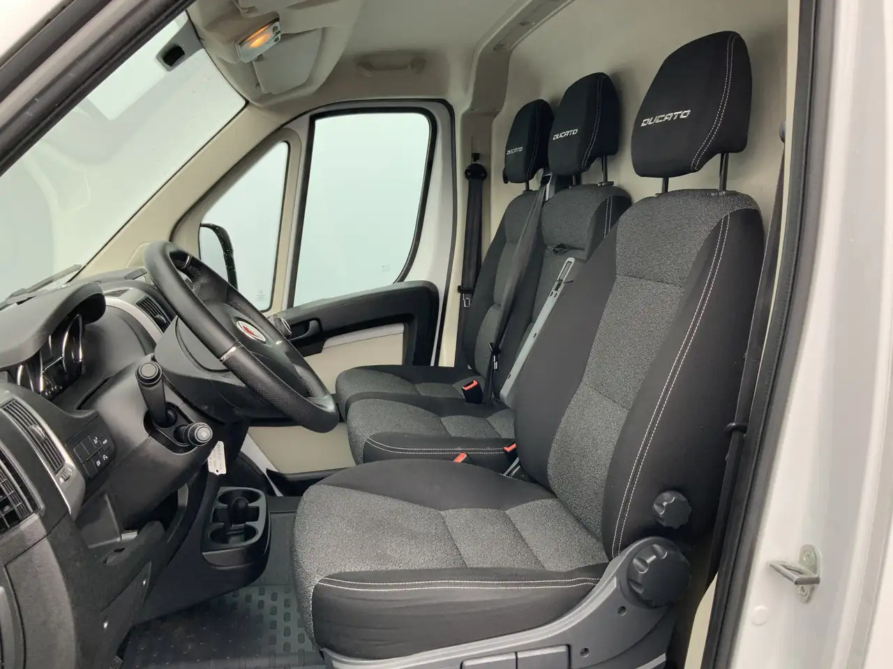 Fiat Ducato 35H 2.3 MultiJet L3H2 Maxi Airco Cruise Navi 3 Zit - 패널 밴 : 사진 5 Fiat Ducato 35H 2.3 MultiJet L3H2 Maxi Airco Cruise Navi 3 Zit - 패널 밴 : 사진 5