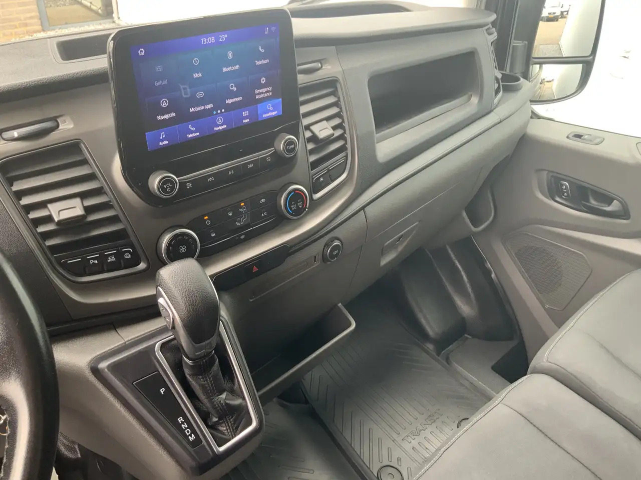 Ford Transit 350 2.0 TDCI L3H2 EXPORT !! Koel vries Automaat Tr - 패널 밴 : 사진 4 Ford Transit 350 2.0 TDCI L3H2 EXPORT !! Koel vries Automaat Tr - 패널 밴 : 사진 4