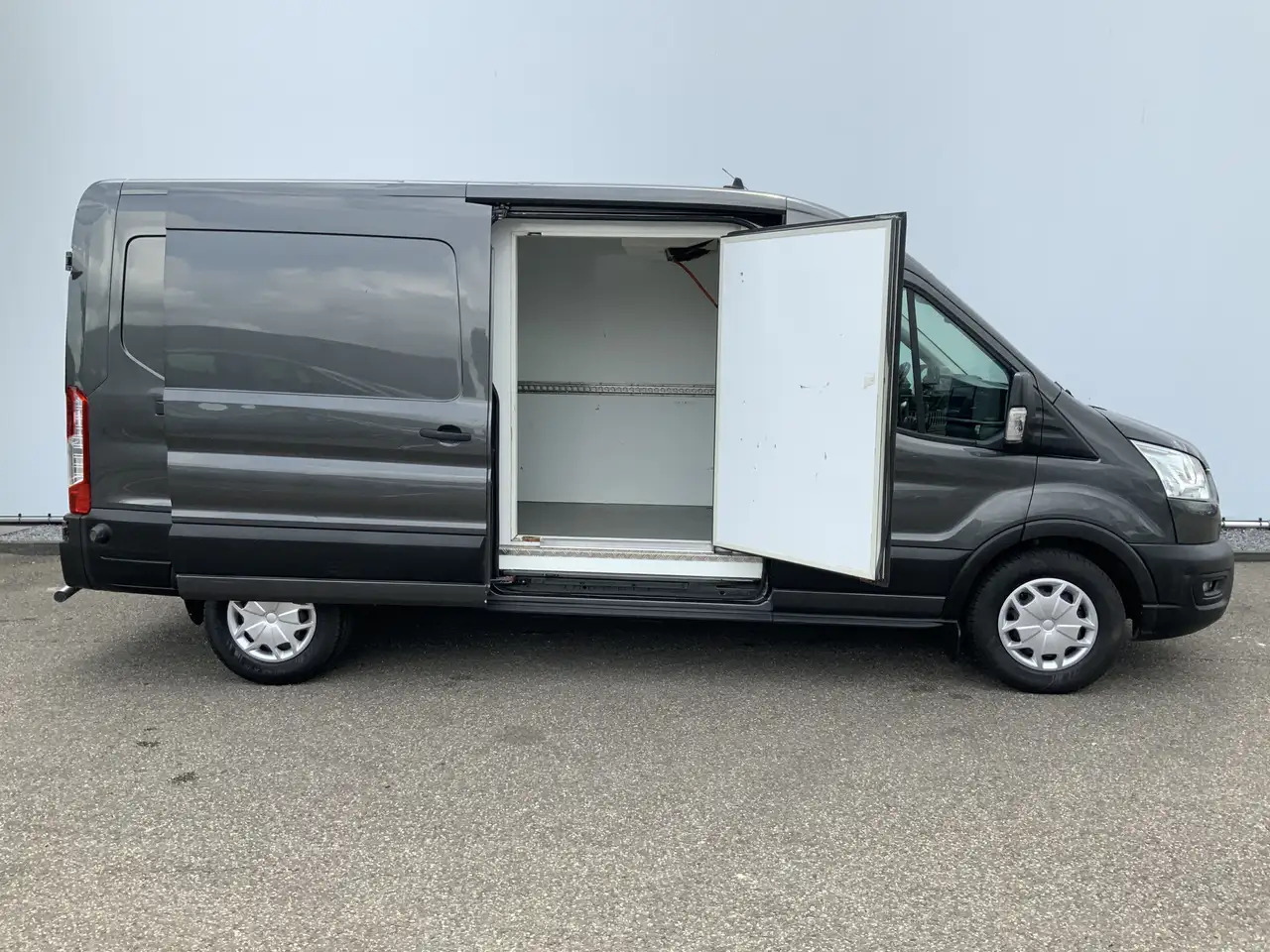 Ford Transit 350 2.0 TDCI L3H2 Trend Koelauto & Vries Automaat - 냉동 밴 : 사진 4 Ford Transit 350 2.0 TDCI L3H2 Trend Koelauto & Vries Automaat - 냉동 밴 : 사진 4