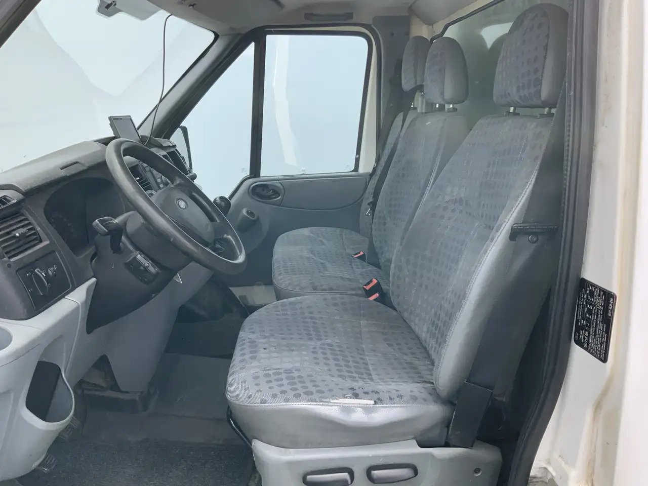 Ford Transit 350L 2.4 TDCI MARGE !!bak&Laadklep &Zijdeur Airco - 박스 밴 : 사진 4 Ford Transit 350L 2.4 TDCI MARGE !!bak&Laadklep &Zijdeur Airco - 박스 밴 : 사진 4