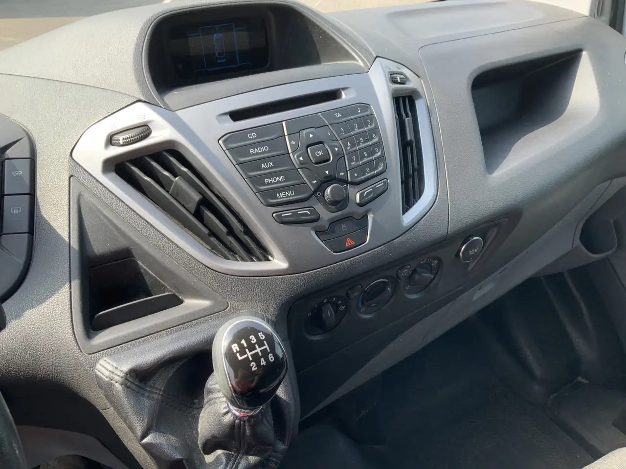 Ford Transit Custom 290 2.2 TDCI L1H2 Trend Airco Cruise 3 Zits Trekha - 패널 밴 : 사진 4 Ford Transit Custom 290 2.2 TDCI L1H2 Trend Airco Cruise 3 Zits Trekha - 패널 밴 : 사진 4