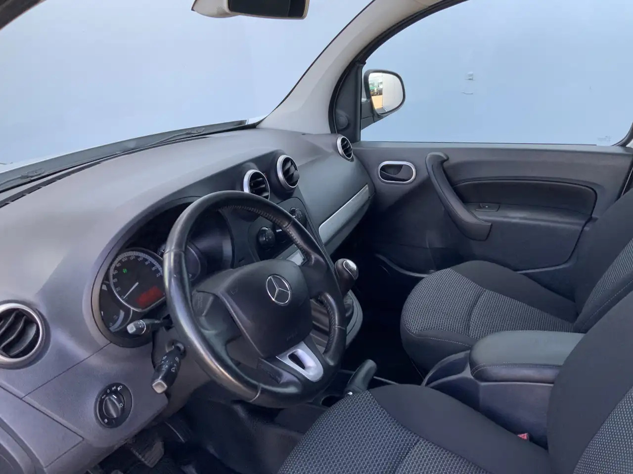 Mercedes-Benz Citan 109 CDI BlueEFFICIENCY Airco Cruise Euro 5 - 소형 밴 : 사진 5 Mercedes-Benz Citan 109 CDI BlueEFFICIENCY Airco Cruise Euro 5 - 소형 밴 : 사진 5