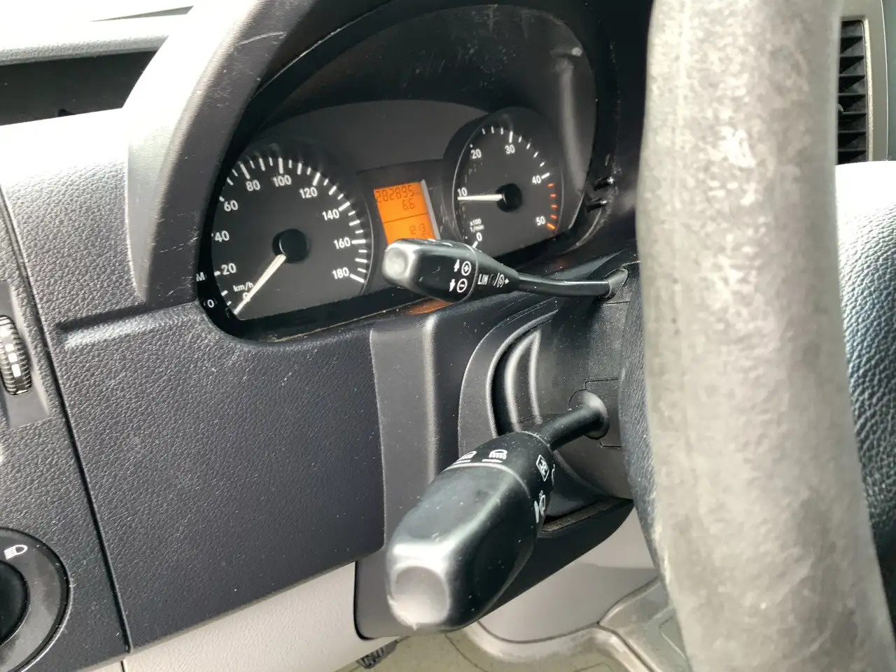 Mercedes-Benz Sprinter 213 2.2 CDI 325 L1H1 Airco Cruise Euro 4 - 패널 밴 : 사진 4 Mercedes-Benz Sprinter 213 2.2 CDI 325 L1H1 Airco Cruise Euro 4 - 패널 밴 : 사진 4