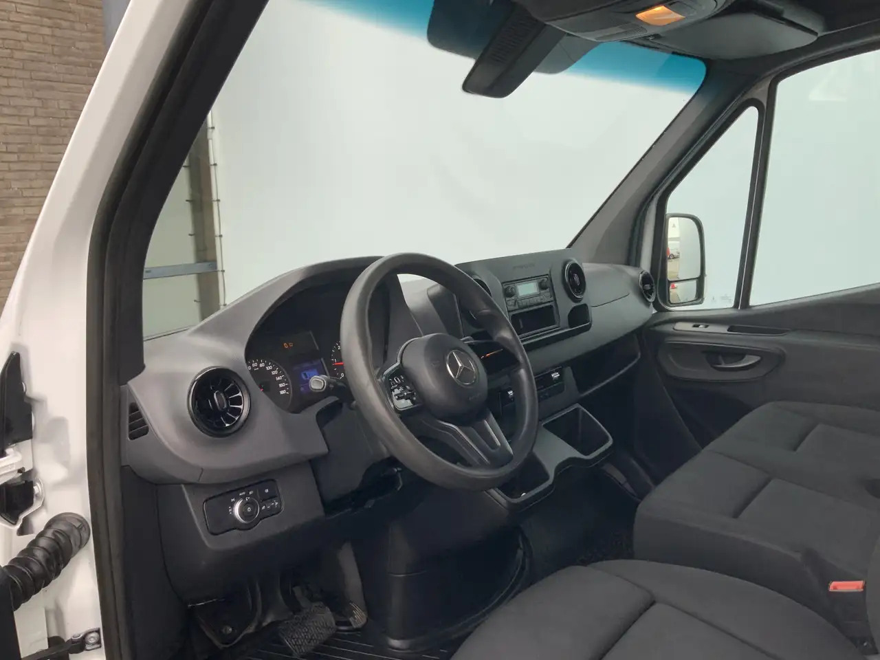 Mercedes-Benz Sprinter 311 2.2 CDI L2H2 Automaat Airco 3 Zits Imperiaal T - 패널 밴 : 사진 5 Mercedes-Benz Sprinter 311 2.2 CDI L2H2 Automaat Airco 3 Zits Imperiaal T - 패널 밴 : 사진 5