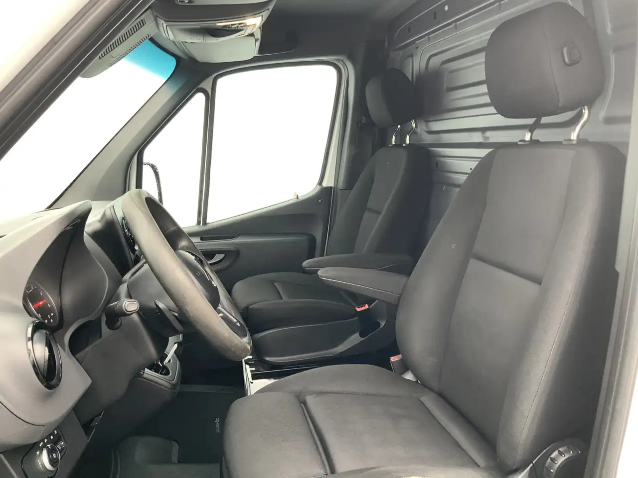 Mercedes-Benz Sprinter 314 2.2 CDI L1H1 Airco Cruise Navi Trekhaak 2000 k - 패널 밴 : 사진 4 Mercedes-Benz Sprinter 314 2.2 CDI L1H1 Airco Cruise Navi Trekhaak 2000 k - 패널 밴 : 사진 4