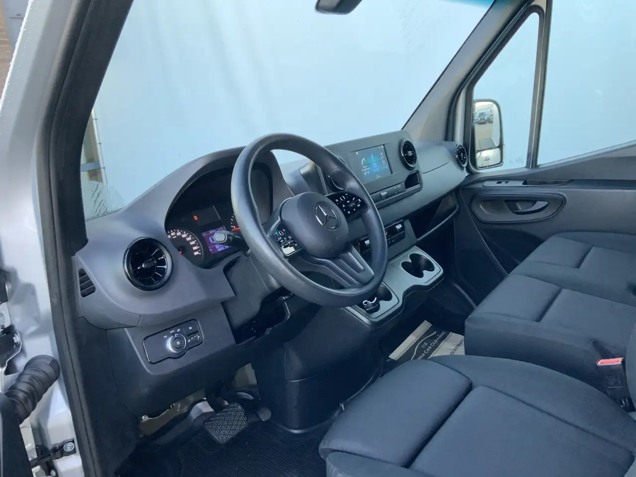Mercedes-Benz Sprinter 315 1.9 CDI L2H2 Automaat 3 Zits Airco Navi Camera - 패널 밴 : 사진 5 Mercedes-Benz Sprinter 315 1.9 CDI L2H2 Automaat 3 Zits Airco Navi Camera - 패널 밴 : 사진 5