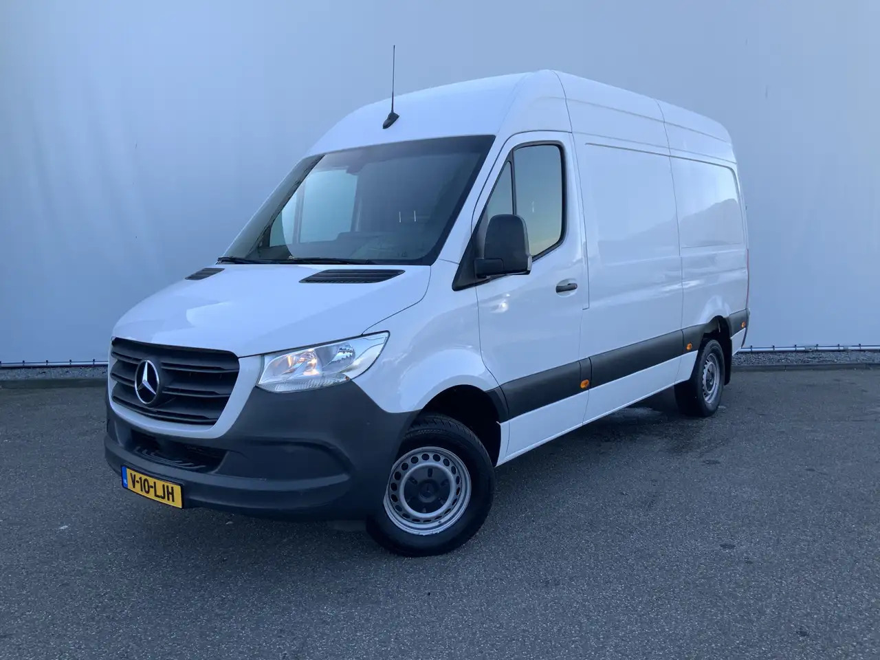 Mercedes-Benz Sprinter 319 3.0 CDI L2H2 Automaat Airco Navi Cruise Leer 3 - 패널 밴 : 사진 1 Mercedes-Benz Sprinter 319 3.0 CDI L2H2 Automaat Airco Navi Cruise Leer 3 - 패널 밴 : 사진 1