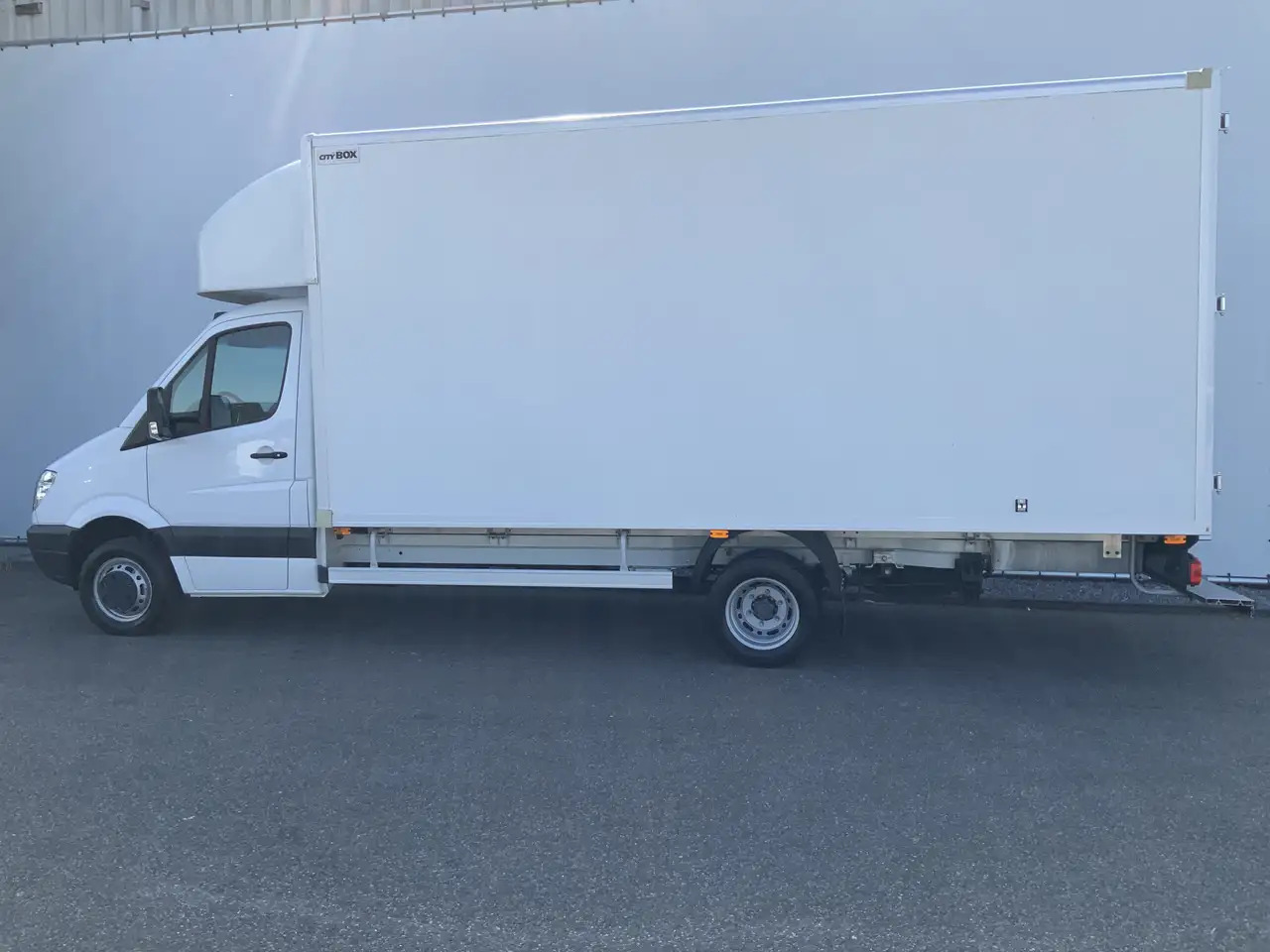 Mercedes-Benz Sprinter 515 2.2 CDI 432 Meubelbak 5,10 MTR.&Deuren Airco 3 - 박스 밴 : 사진 3 Mercedes-Benz Sprinter 515 2.2 CDI 432 Meubelbak 5,10 MTR.&Deuren Airco 3 - 박스 밴 : 사진 3