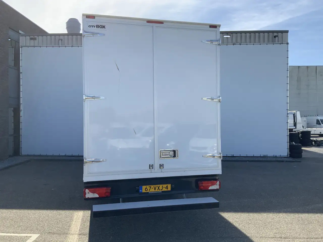 Mercedes-Benz Sprinter 515 2.2 CDI 432 Meubelbak 5,10 MTR.&Deuren Airco 3 - 박스 밴 : 사진 2 Mercedes-Benz Sprinter 515 2.2 CDI 432 Meubelbak 5,10 MTR.&Deuren Airco 3 - 박스 밴 : 사진 2