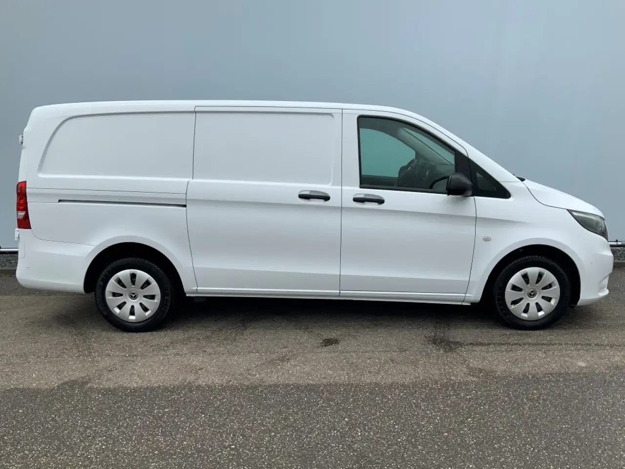 Mercedes-Benz Vito 110 CDI L2 Airco Cruise 2 Zits Euro 6 - 패널 밴 : 사진 4 Mercedes-Benz Vito 110 CDI L2 Airco Cruise 2 Zits Euro 6 - 패널 밴 : 사진 4