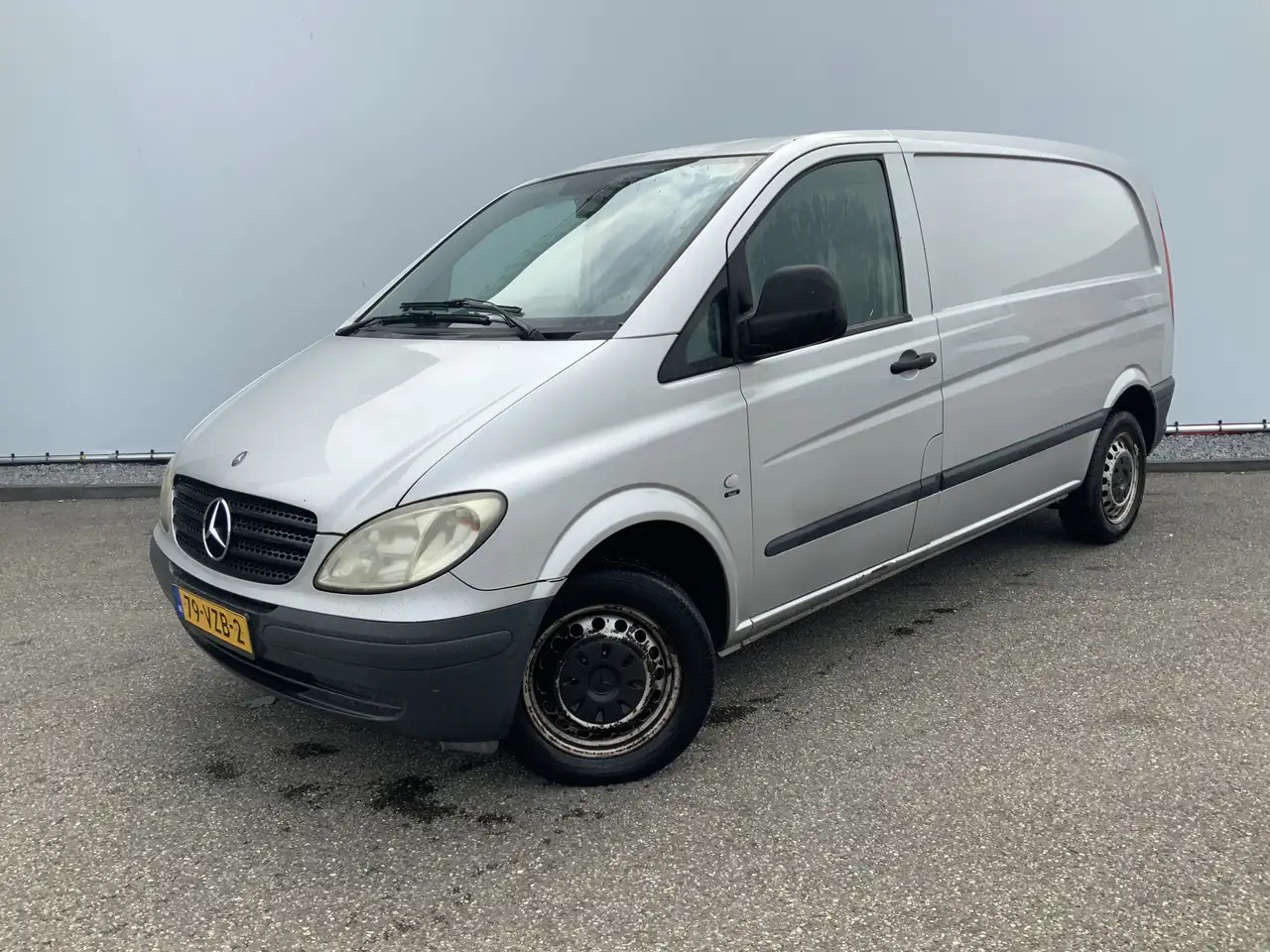 Mercedes-Benz Vito 111 CDI 320 Lang Verstuiver lek Airco Cruise 3 Zit - 소형 밴 : 사진 1 Mercedes-Benz Vito 111 CDI 320 Lang Verstuiver lek Airco Cruise 3 Zit - 소형 밴 : 사진 1