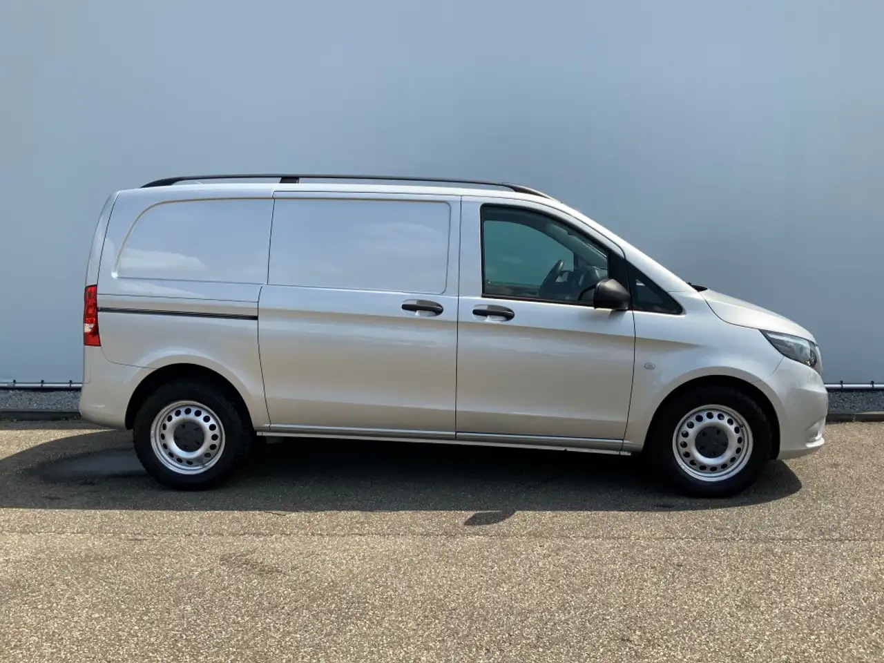 Mercedes-Benz Vito 114 CDI 4X4 Automaat Airco Cruise Trekhaak 2500 kg - 패널 밴 : 사진 4 Mercedes-Benz Vito 114 CDI 4X4 Automaat Airco Cruise Trekhaak 2500 kg - 패널 밴 : 사진 4