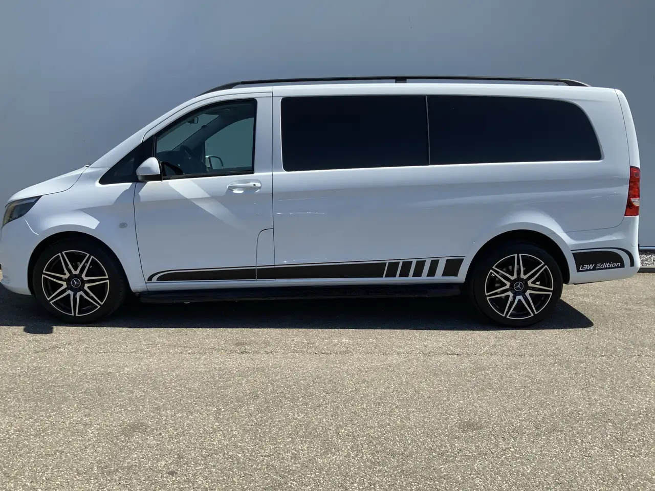 Mercedes-Benz Vito Tourer XL 114 CDI Autom. Airco Cruise Camera Alu V - 패널 밴 : 사진 3 Mercedes-Benz Vito Tourer XL 114 CDI Autom. Airco Cruise Camera Alu V - 패널 밴 : 사진 3