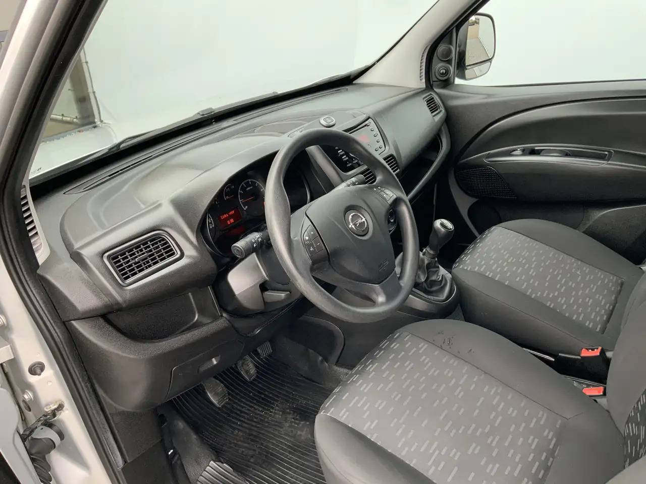 Opel Combo 1.3 CDTi L1H1 Edition Airco Euro 6 - 소형 밴 : 사진 5 Opel Combo 1.3 CDTi L1H1 Edition Airco Euro 6 - 소형 밴 : 사진 5